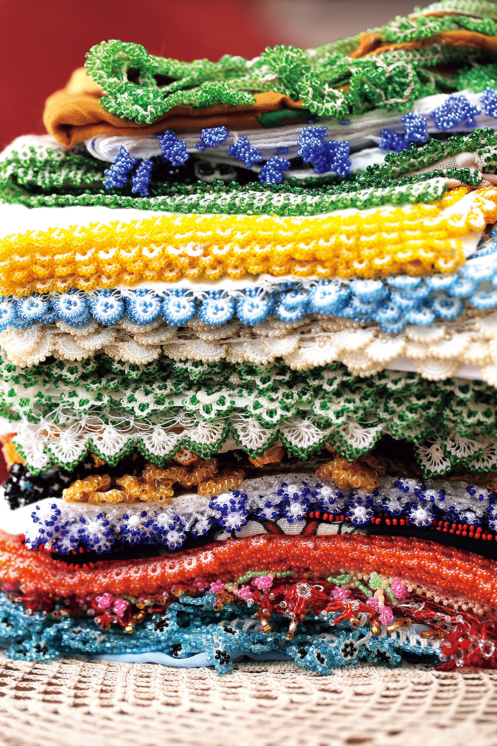 「トルコの伝統工芸縁飾り（オヤ）の見本帳」STUDIO　SEEK（スタジオ　シーク）大滝吉春　撮影